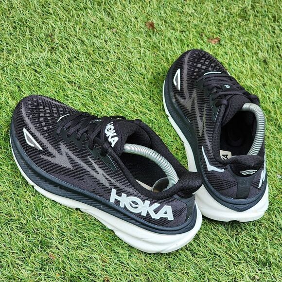 HOKA CLIFTON 9 - Womens Athletic Shoes - SIZE 6.5B - Picture 6 of 9
